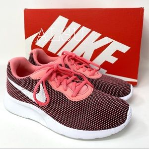 Nike Women’s Sneakers Tanjun Pink Gaze Canvas